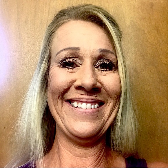 Meet your Posher, Sabrena - Picture 1 of 17